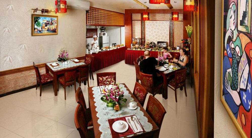 Aquarius Grand Khách sạn 3*