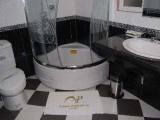 Khách sạn Aquarius Grand
